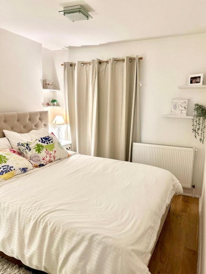 ロンドンCharming 2 Beds In Chelsea By Earl'S Court Stationアパートメント エクステリア 写真